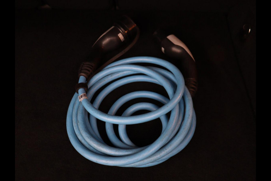 BMW X2 xDrive25e High Executive | SOH 85,7% | Head-Up | Leder | Sportstoelen | Stoelverwarming | Park Assist | Navigatie | Full LED | Climate control | Bluetooth | Cruise control | Individual Storm Bay Metallic