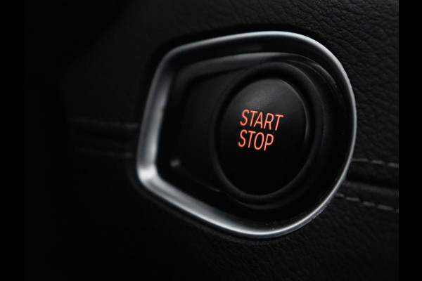 BMW X2 xDrive25e High Executive | SOH 85,7% | Head-Up | Leder | Sportstoelen | Stoelverwarming | Park Assist | Navigatie | Full LED | Climate control | Bluetooth | Cruise control | Individual Storm Bay Metallic