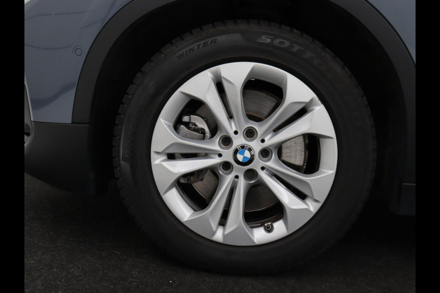 BMW X2 xDrive25e High Executive | SOH 85,7% | Head-Up | Leder | Sportstoelen | Stoelverwarming | Park Assist | Navigatie | Full LED | Climate control | Bluetooth | Cruise control | Individual Storm Bay Metallic