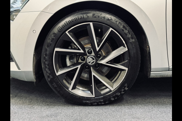 Škoda Superb Combi 1.4 TSI iV Laurin & Klement | Panorama | Stoelvent. | Trekhaak