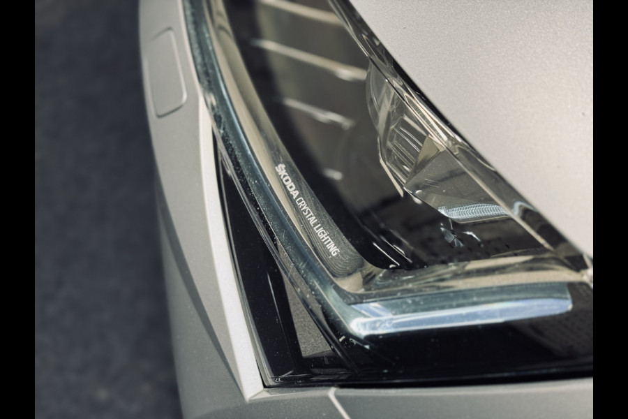 Škoda Superb Combi 1.4 TSI iV Laurin & Klement | Panorama | Stoelvent. | Trekhaak