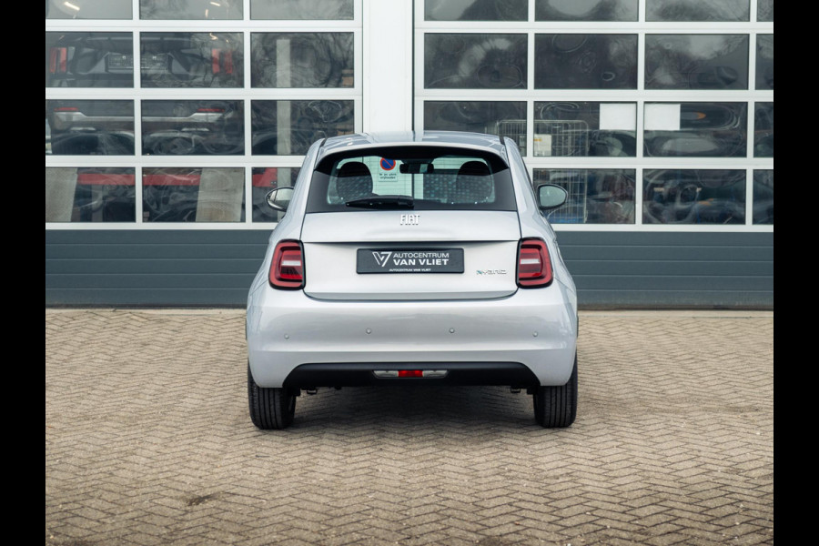 Fiat 500 Hybrid Torino Launch Edition | Clima | Carplay | PDC | Priv Glass | Celestial Blue