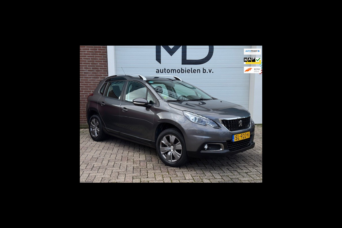 Peugeot 2008 1.2 Blue Lion - Trekhaak - Panorama dak - NAP