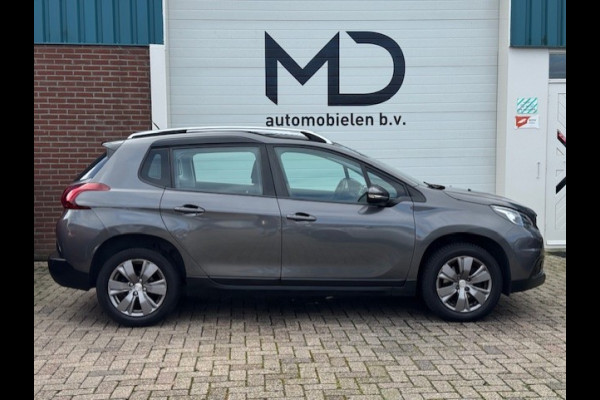 Peugeot 2008 1.2 Blue Lion - Trekhaak - Panorama dak - NAP