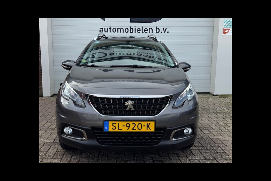 Peugeot 2008 1.2 Blue Lion - Trekhaak - Panorama dak - NAP
