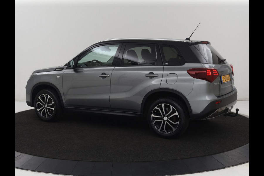 Suzuki Vitara 1.4 Boosterjet Select Smart Hybrid | Stoelverwarming | Trekhaak | Adaptive cruise | Carplay | Camera | Full LED | Navigatie | Climate control | Parkeerhulp