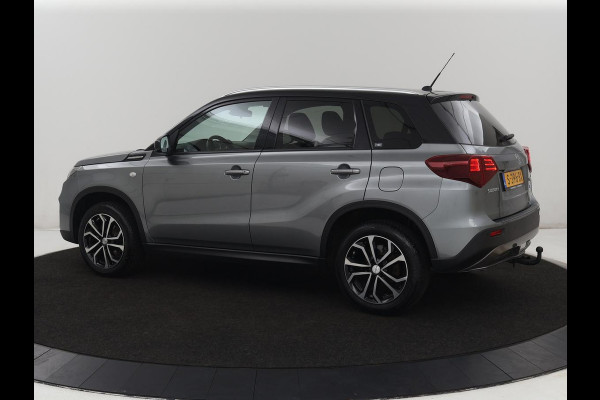 Suzuki Vitara 1.4 Boosterjet Select Smart Hybrid | Stoelverwarming | Trekhaak | Adaptive cruise | Carplay | Camera | Full LED | Navigatie | Climate control | Parkeerhulp