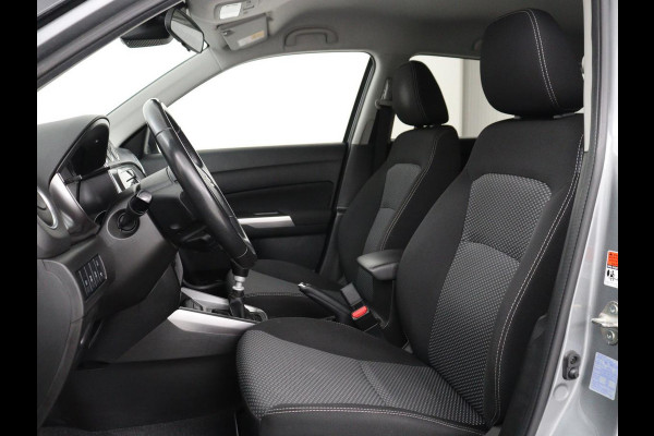 Suzuki Vitara 1.4 Boosterjet Select Smart Hybrid | Stoelverwarming | Trekhaak | Adaptive cruise | Carplay | Camera | Full LED | Navigatie | Climate control | Parkeerhulp