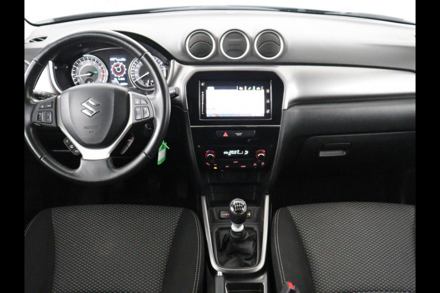 Suzuki Vitara 1.4 Boosterjet Select Smart Hybrid | Stoelverwarming | Trekhaak | Adaptive cruise | Carplay | Camera | Full LED | Navigatie | Climate control | Parkeerhulp