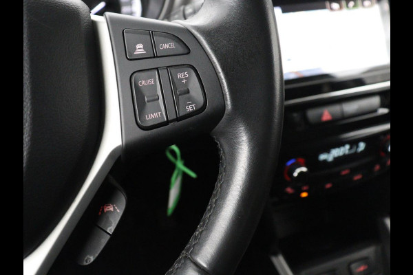 Suzuki Vitara 1.4 Boosterjet Select Smart Hybrid | Stoelverwarming | Trekhaak | Adaptive cruise | Carplay | Camera | Full LED | Navigatie | Climate control | Parkeerhulp