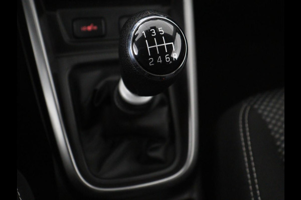 Suzuki Vitara 1.4 Boosterjet Select Smart Hybrid | Stoelverwarming | Trekhaak | Adaptive cruise | Carplay | Camera | Full LED | Navigatie | Climate control | Parkeerhulp