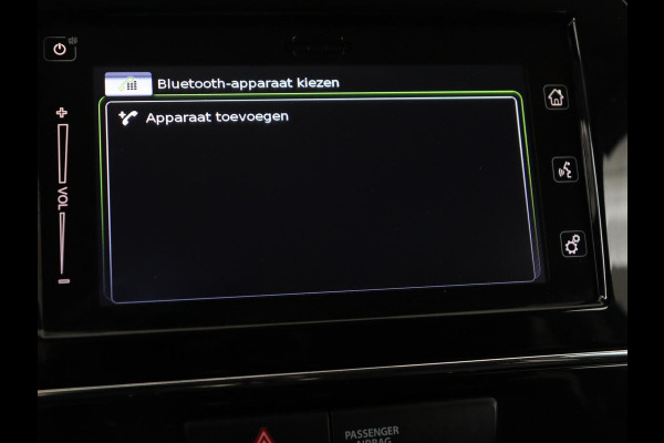 Suzuki Vitara 1.4 Boosterjet Select Smart Hybrid | Stoelverwarming | Trekhaak | Adaptive cruise | Carplay | Camera | Full LED | Navigatie | Climate control | Parkeerhulp