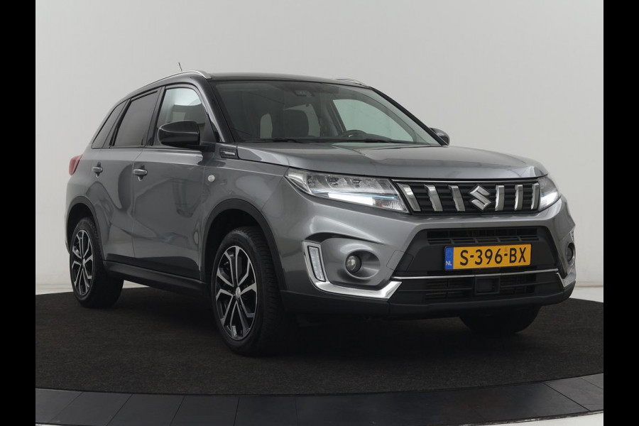 Suzuki Vitara 1.4 Boosterjet Select Smart Hybrid | Stoelverwarming | Trekhaak | Adaptive cruise | Carplay | Camera | Full LED | Navigatie | Climate control | Parkeerhulp