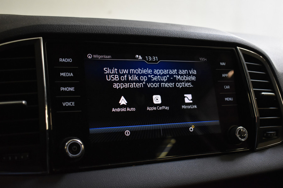 Škoda Karoq 1.5 TSI 150PK ACT BUSINESS EDITION PLUS CAMERA/NAVI/TREKHAAK