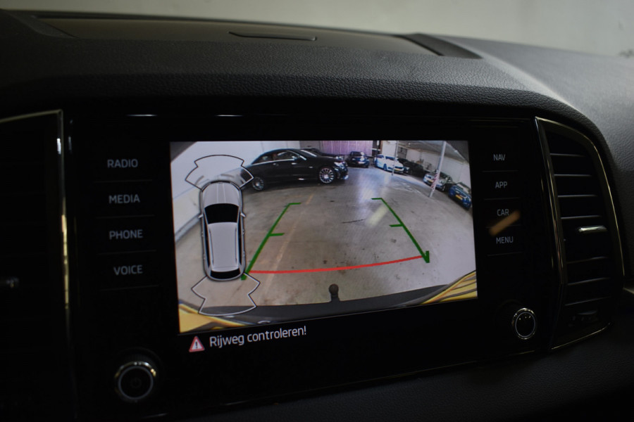 Škoda Karoq 1.5 TSI 150PK ACT BUSINESS EDITION PLUS CAMERA/NAVI/TREKHAAK