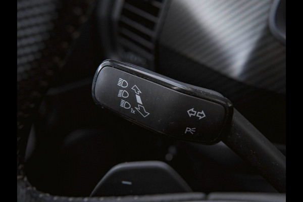 Škoda Kodiaq 1.5 TSI Sportline Business Panoramadak|Trekhaak|Stoelverwarming|Memory|Camera