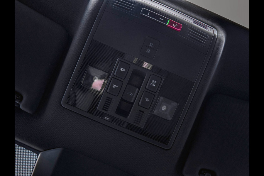 Škoda Kodiaq 1.5 TSI Sportline Business Panoramadak|Trekhaak|Stoelverwarming|Memory|Camera