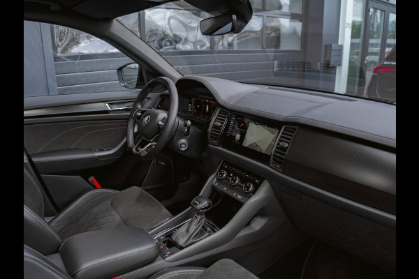 Škoda Kodiaq 1.5 TSI Sportline Business Panoramadak|Trekhaak|Stoelverwarming|Memory|Camera
