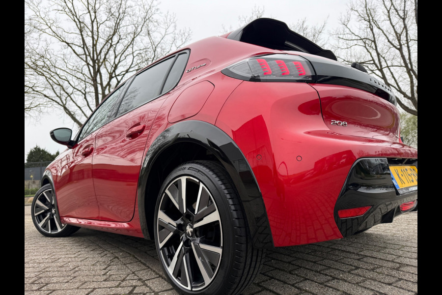 Peugeot 208 1.2 PureTech GT-Line AUTOMAAT PANO CARPLAY VIRTUAL LEDER NAP