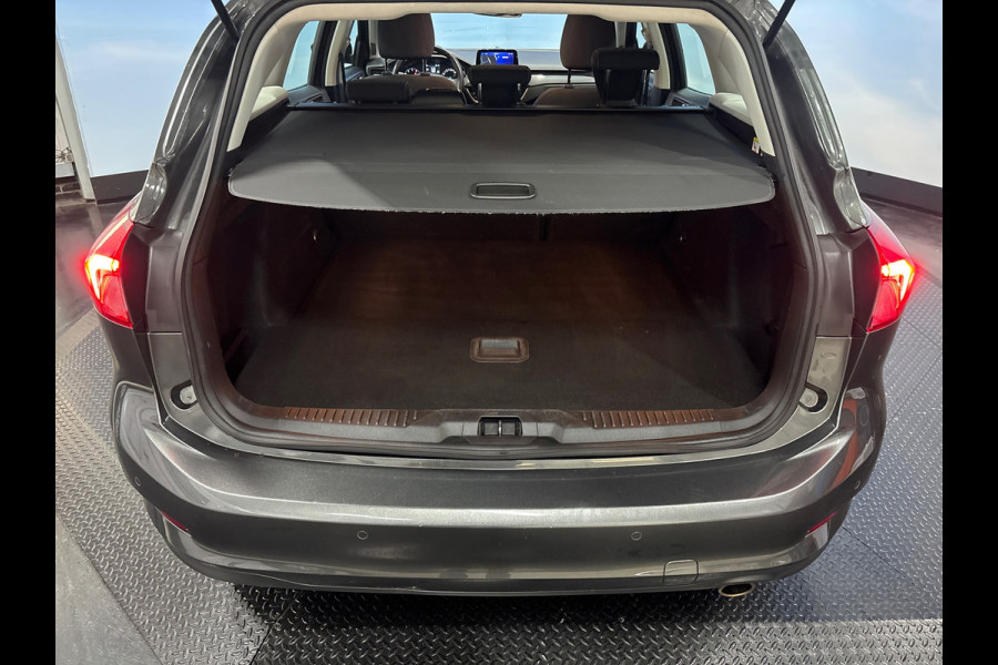 Ford FOCUS Wagon 1.0 EcoBoost Titanium Business Clima | Cruise | PDC | Navi |Trekhaak