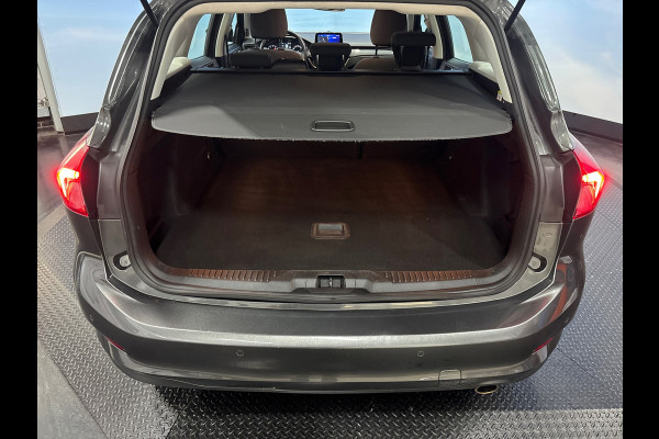 Ford FOCUS Wagon 1.0 EcoBoost Titanium Business Clima | Cruise | PDC | Navi |Trekhaak