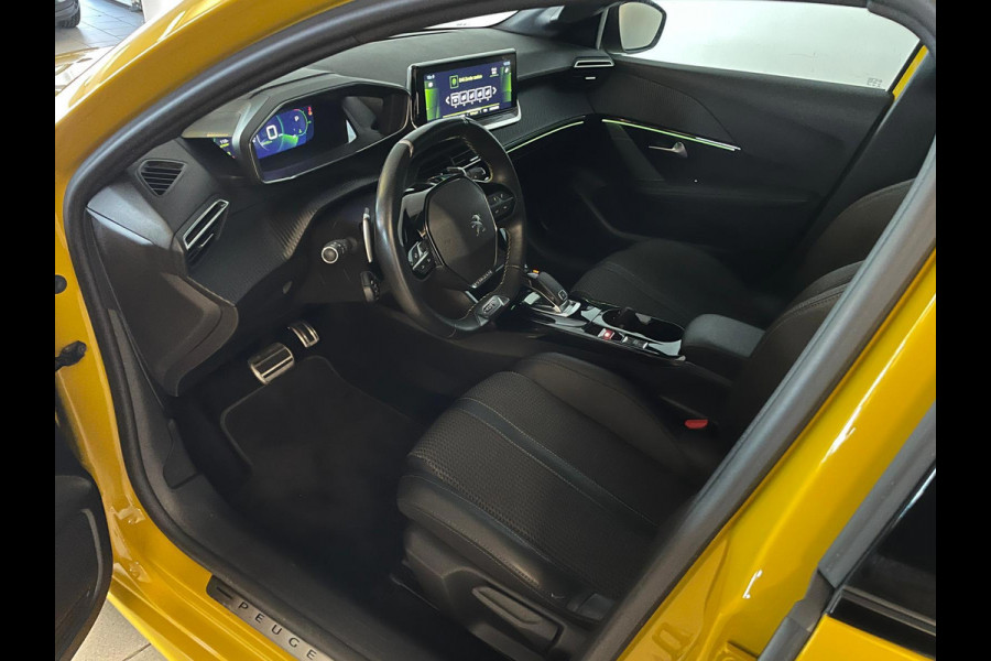 Peugeot 208 1.2 PureTech GT-Line 100PK AUTOMAAT AIRCO CLIMA NAVI CRUISE APPLE CARPLAY LED VELGEN 1STE EIG NIEUWSTAAT