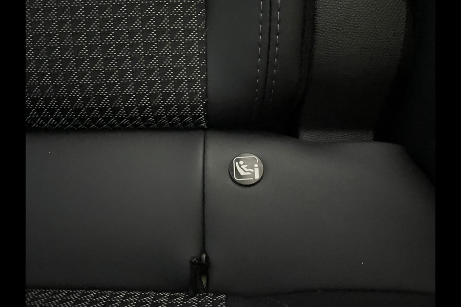 Peugeot 208 1.2 PureTech GT-Line 100PK AUTOMAAT AIRCO CLIMA NAVI CRUISE APPLE CARPLAY LED VELGEN 1STE EIG NIEUWSTAAT