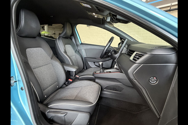 Renault Clio 1.0 TCe Intens | Groot Navi | 360 | Stuur & stoelverwarming | 16" | Carplay | 100% onderhouden!