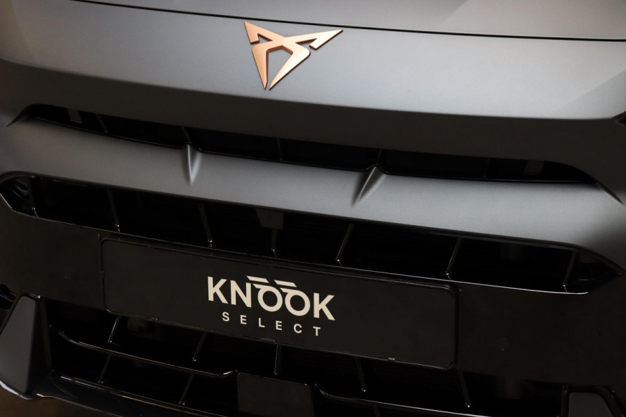 CUPRA Formentor 1.5 TSI e-Hybrid VZ Performance Automaat / Virtual Cockpit / 19 Inch / LED Matrix / Sportstoelen / Adaptieve Cruise Control / Achteruitrijcamera / Extra Getint Glas / Apple CarPlay / Stoelverwarming / Parkeersensoren voor+achter / DAB / Climate Control / Bluetooth