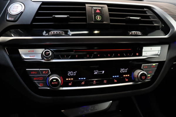BMW X3 xDrive20i High Executive xLine Automaat / Panoramadak / Trekhaak / Navigatiesysteem Professional / Leder / Comfortstoelen Elektrisch Verstelbaar / Stuurwielverwarming / Chrome Line / Stoelventilatie / Hifi / Multifunctioneel Instrumentendisplay / LED /