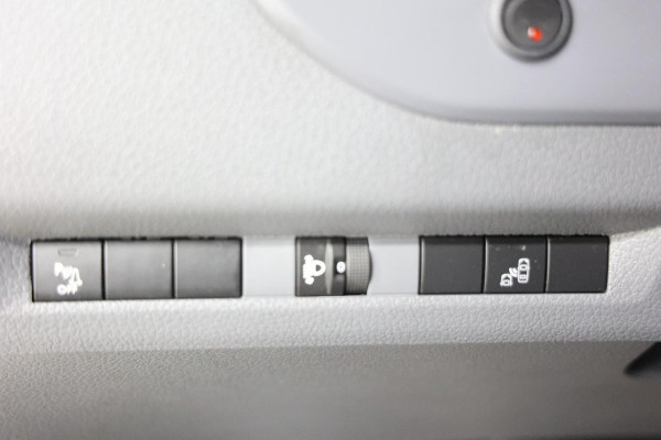 Opel Vivaro 1.5 CDTI L2H1 LANG IMPERIAAL EN TREKHAAK