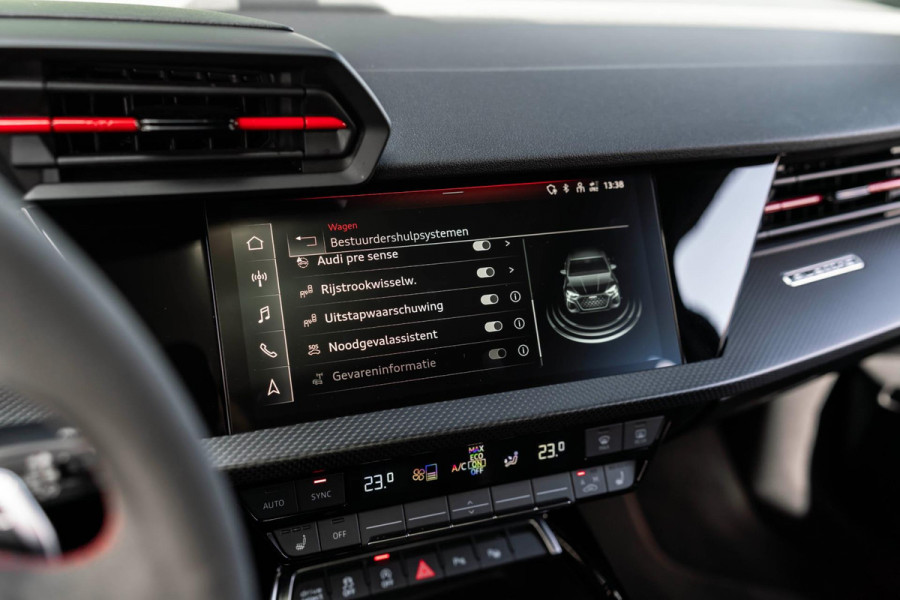 Audi A3 Limousine 2.5 TFSI RS 3 quattro PANO LED VOL