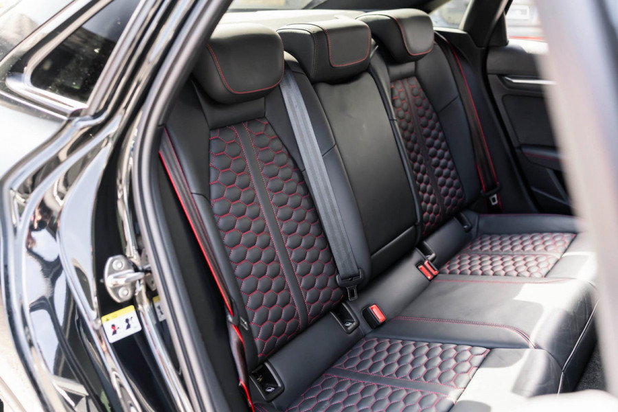 Audi A3 Limousine 2.5 TFSI RS 3 quattro PANO LED VOL