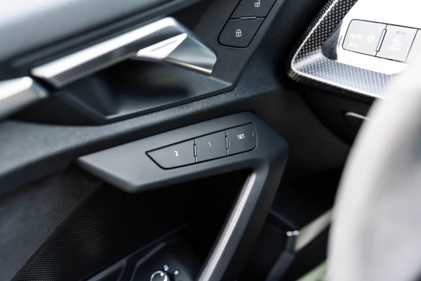 Audi A3 Limousine 2.5 TFSI RS 3 quattro PANO LED VOL