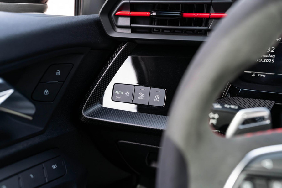 Audi A3 Limousine 2.5 TFSI RS 3 quattro PANO LED VOL