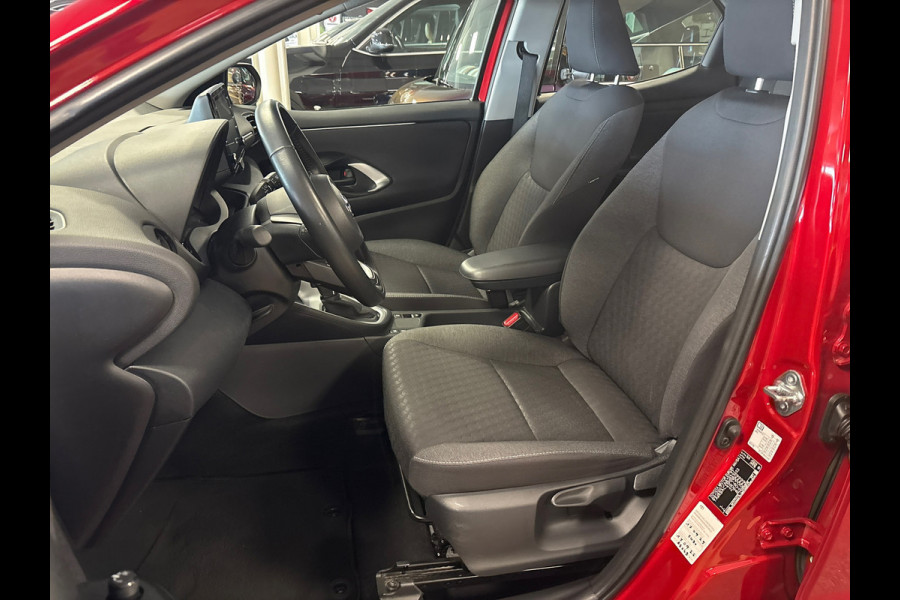Toyota Yaris 1.5 Hybrid Active / automaat / Navigatie / camera / cruise-control