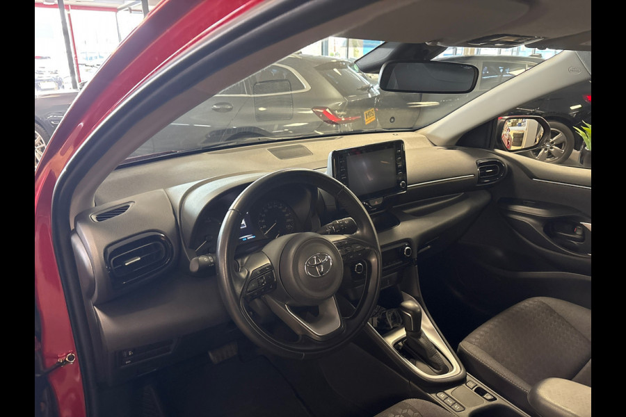 Toyota Yaris 1.5 Hybrid Active / automaat / Navigatie / camera / cruise-control