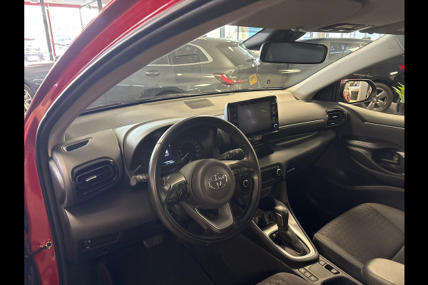 Toyota Yaris 1.5 Hybrid Active / automaat / Navigatie / camera / cruise-control