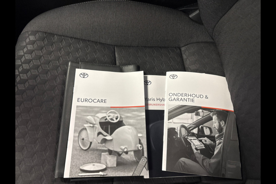 Toyota Yaris 1.5 Hybrid Active / automaat / Navigatie / camera / cruise-control