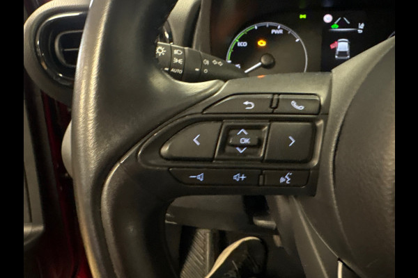 Toyota Yaris 1.5 Hybrid Active / automaat / Navigatie / camera / cruise-control