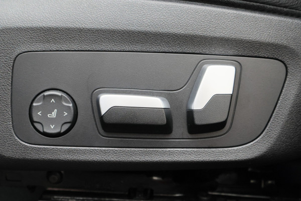 BMW X3 xDrive30e High Executive M-pakket Laser, Panoramadak, Leer, 360° Camera, Apple CarPlay, Head-Up, 20''