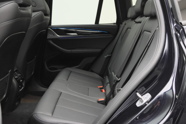 BMW X3 xDrive30e High Executive M-pakket Laser, Panoramadak, Leer, 360° Camera, Apple CarPlay, Head-Up, 20''