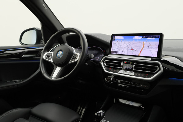 BMW X3 xDrive30e High Executive M-pakket Laser, Panoramadak, Leer, 360° Camera, Apple CarPlay, Head-Up, 20''