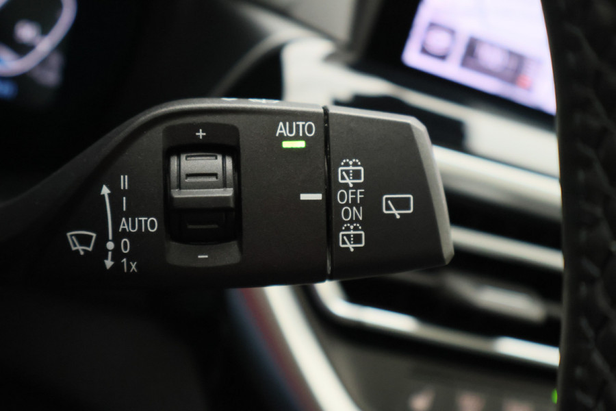 BMW X3 xDrive30e High Executive M-pakket Laser, Panoramadak, Leer, 360° Camera, Apple CarPlay, Head-Up, 20''