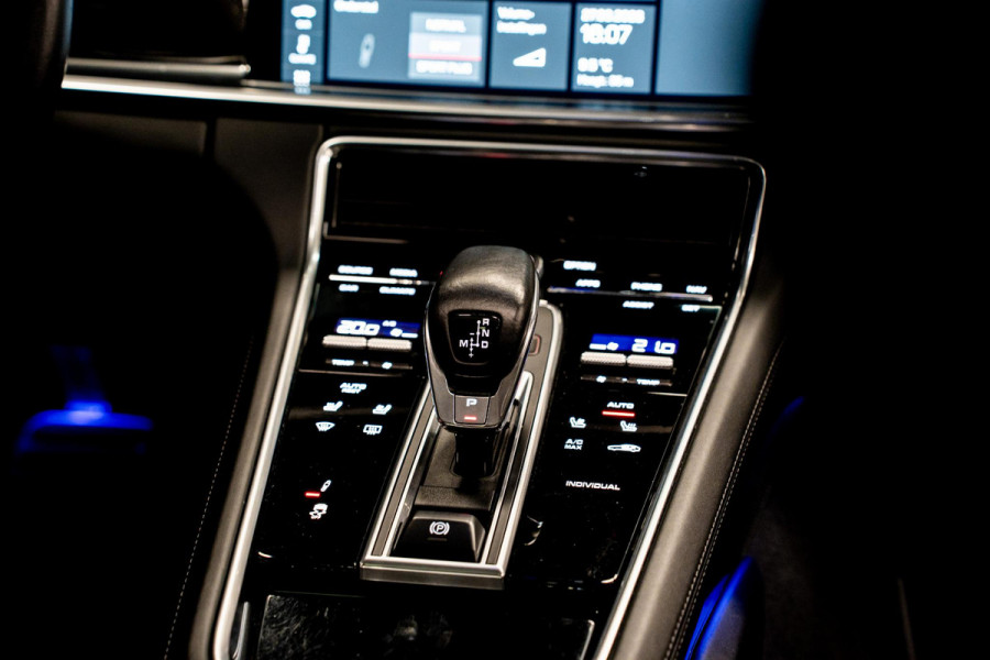 Porsche Panamera Sport Turismo 2.9 4 E-Hybrid *Sport-Design / BOSE / Vierwielbesturing / Stoelventilatie / Soft-Close / Panorama / HUD*