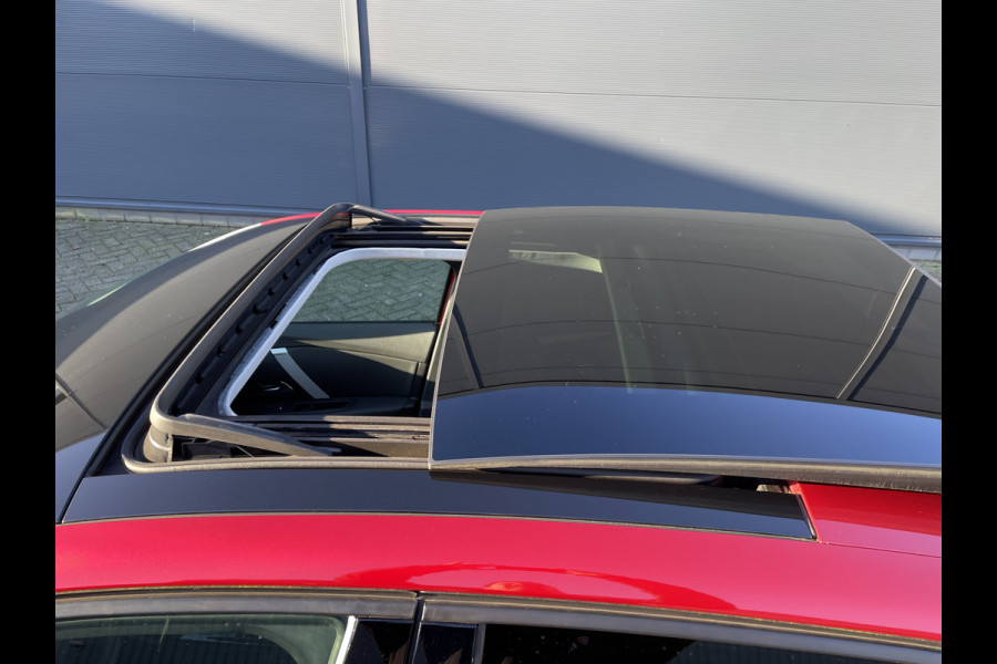 Citroën C4 130pk Shine (Elektrisch Schuifdak - Camera - Keyless Entry - Pack Hifi - Leder - Parkeersensoren V+A - LED - Head up)