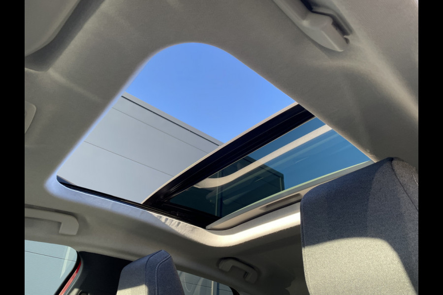 Citroën C4 130pk Shine (Elektrisch Schuifdak - Camera - Keyless Entry - Pack Hifi - Leder - Parkeersensoren V+A - LED - Head up)