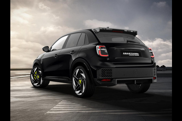 Abarth 600e Competizione 54 kWh | Clima | Adapt. Cruise | Alcantara | Camera | Apple Carplay | Elektr. A-Klep | BSM | Keyless| 20" | Sperdifferentieel | Winter Pack
