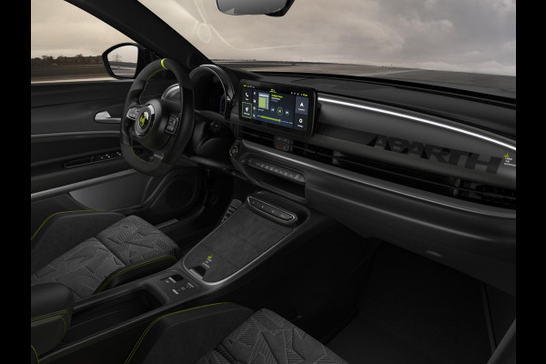 Abarth 600e Competizione 54 kWh | Clima | Adapt. Cruise | Alcantara | Camera | Apple Carplay | Elektr. A-Klep | BSM | Keyless| 20" | Sperdifferentieel | Winter Pack