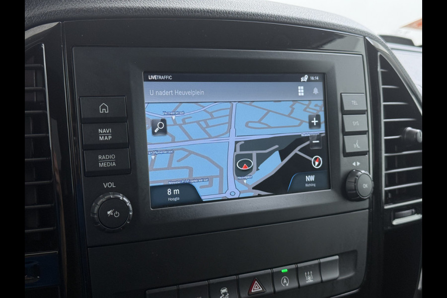 Mercedes-Benz Vito 116CDI Automaat Trekhaak Navi Ecc Cruise Control Euro 6 Camera Bluetooth Sortimo Kasten Stoelverwarming Cruise Control Pdc Lane  Betonplex Vloer Schuifdeur Achterdeuren Licht-/regensensor Zijwind assistent 1e Eigenaar 2.500KG Trekgewicht